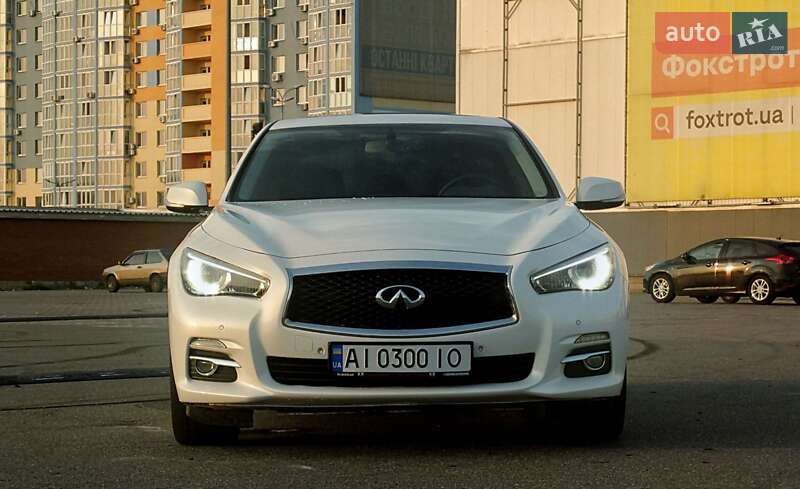 2015 infiniti q50