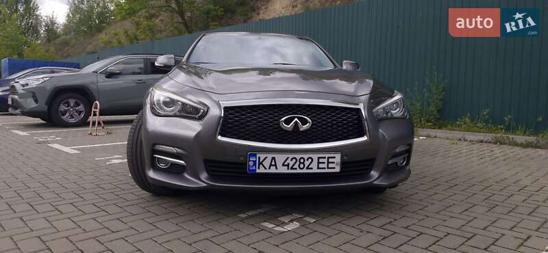 2015 infiniti q50