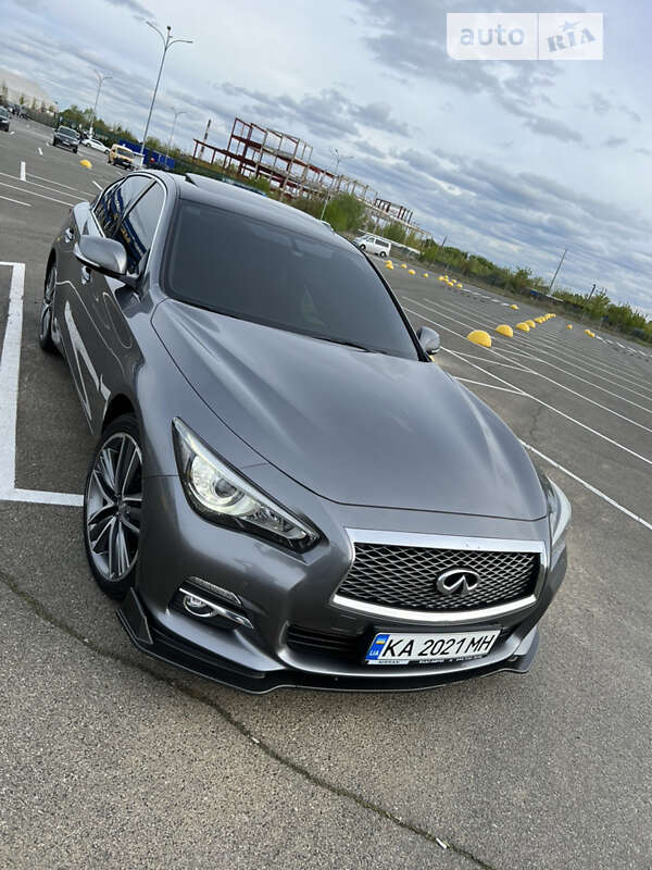 2015 infiniti q50