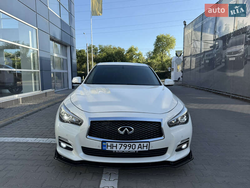 2016 infiniti q50