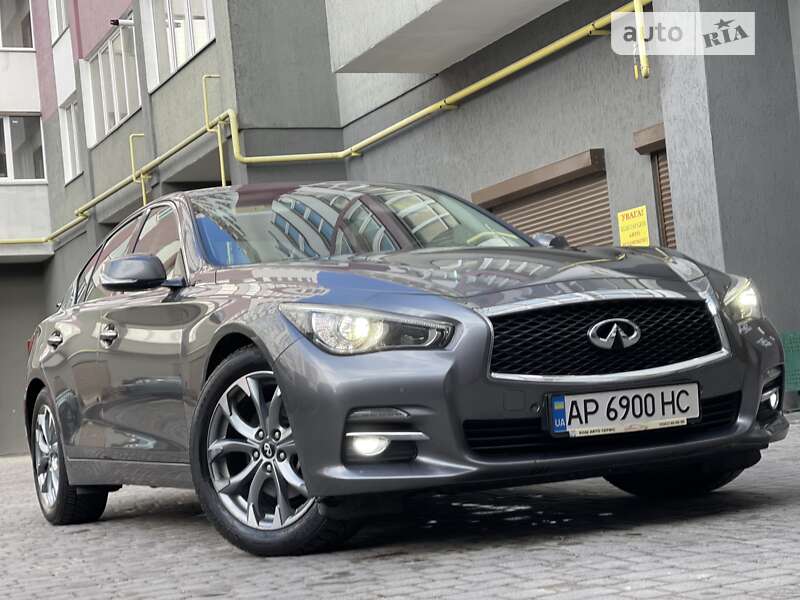 2016 infiniti q50