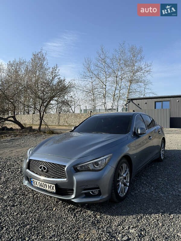 2014 infiniti q50