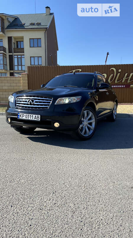 2005 infiniti fx 35