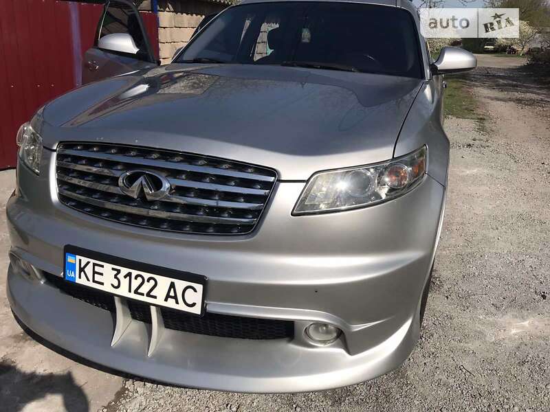 2003 infiniti fx35