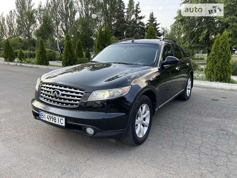 2005 infiniti fx35