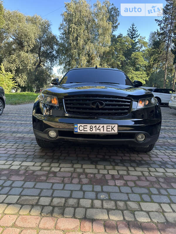 2004 infiniti fx35