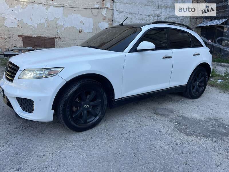 2003 infiniti fx35