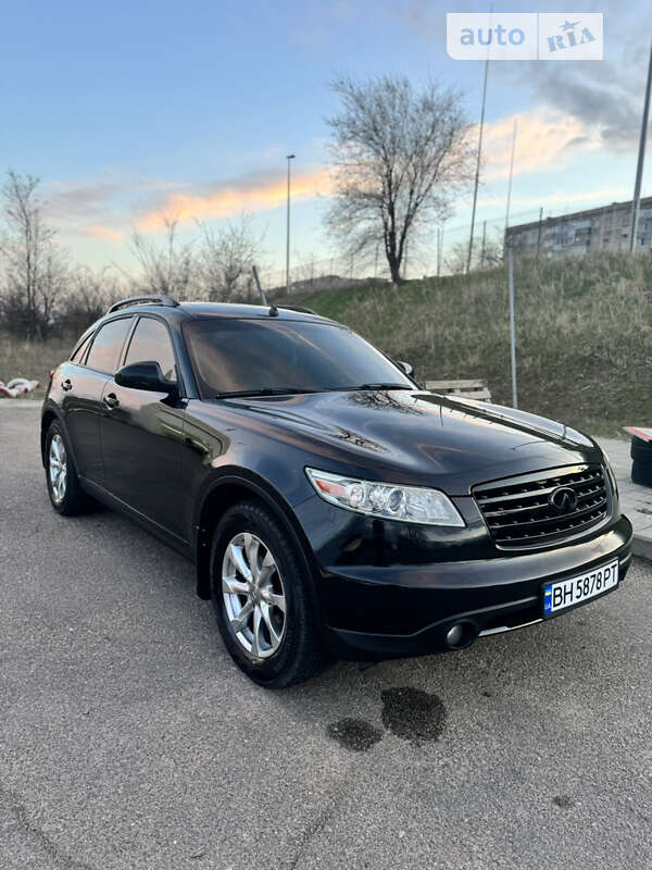 2006 infiniti fx35
