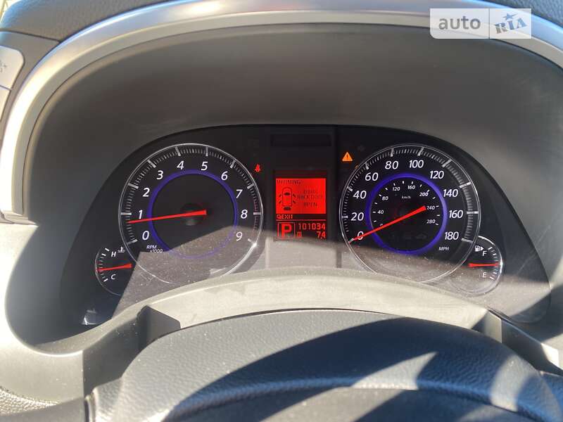 2008 infiniti fx35