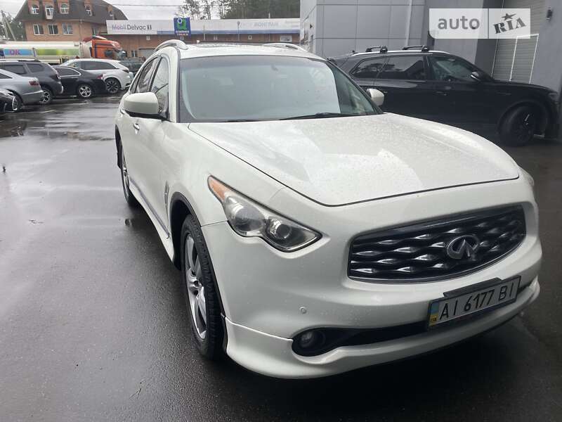 2008 infiniti fx35