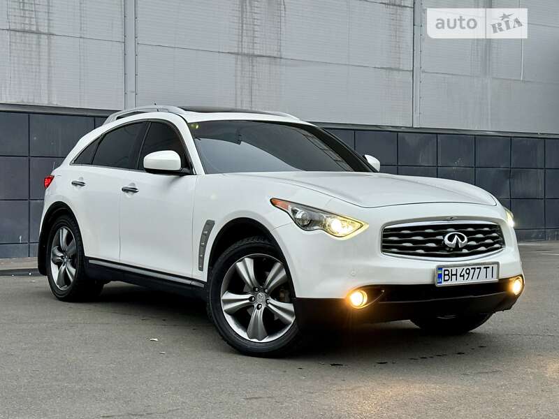 2008 infiniti fx35