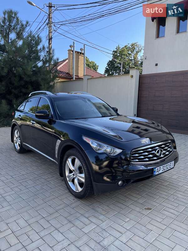 2008 infiniti fx35