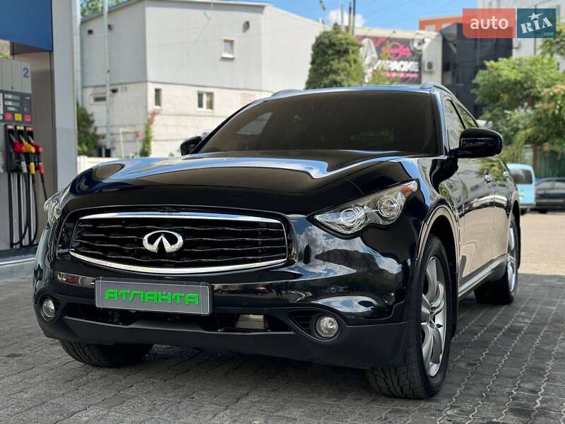 2008 infiniti fx35
