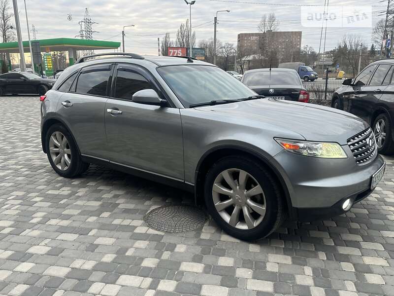 2003 infiniti fx45