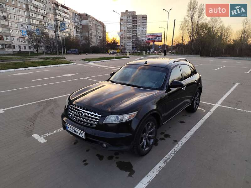 2004 infiniti fx45