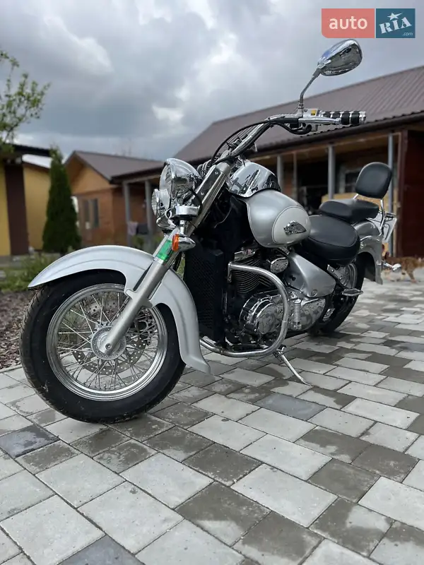 2004 suzuki vl 800