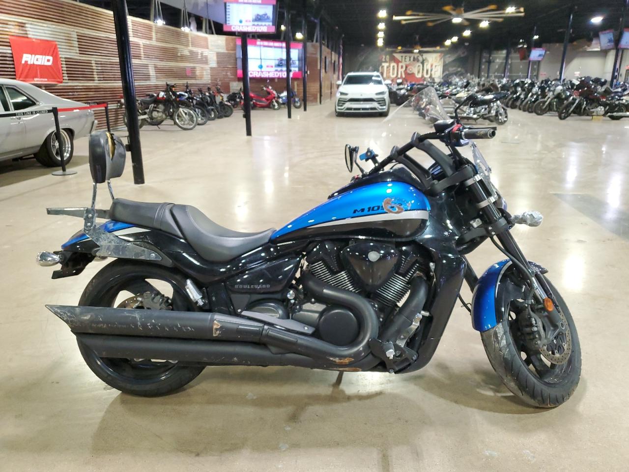 2022 SUZUKI Suzuki Boulevard M109R B.O.S.S.