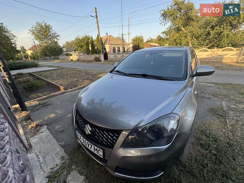 2011 suzuki kizashi