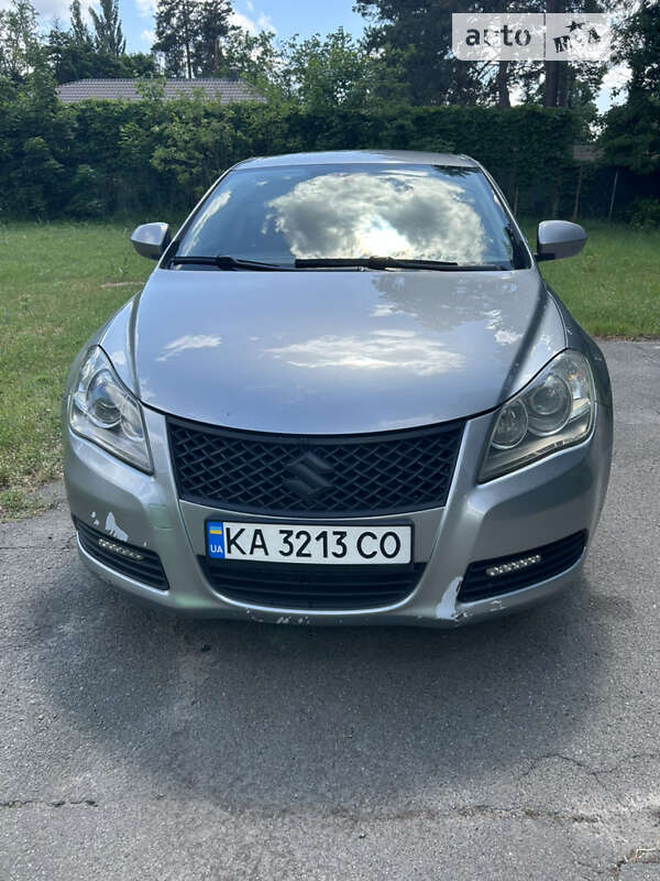 2010 suzuki kizashi