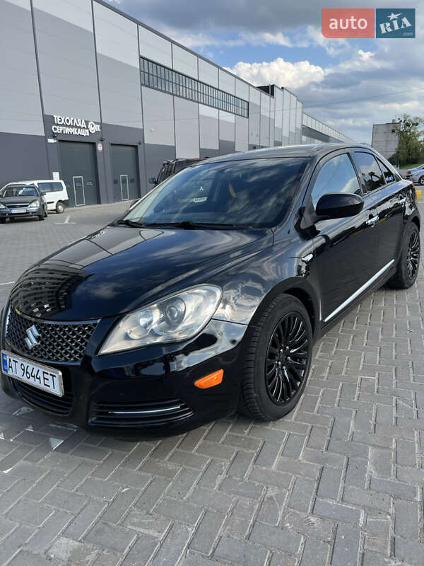 2012 SUZUKI Kizashi