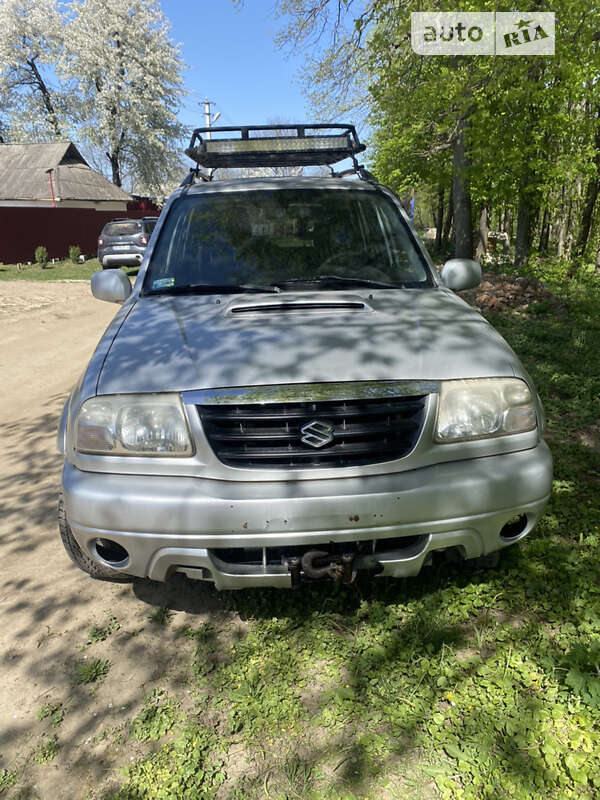 2004 suzuki grand vitara