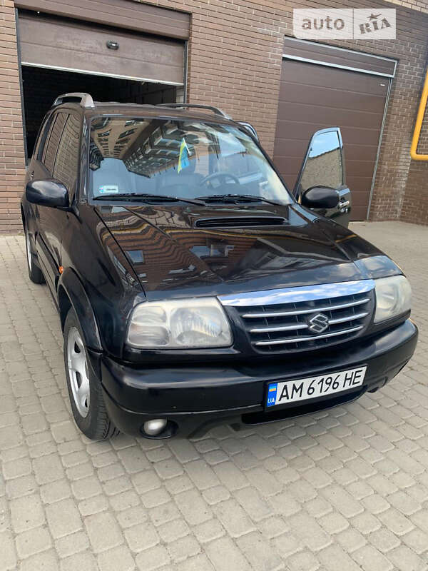 2004 suzuki grand vitara