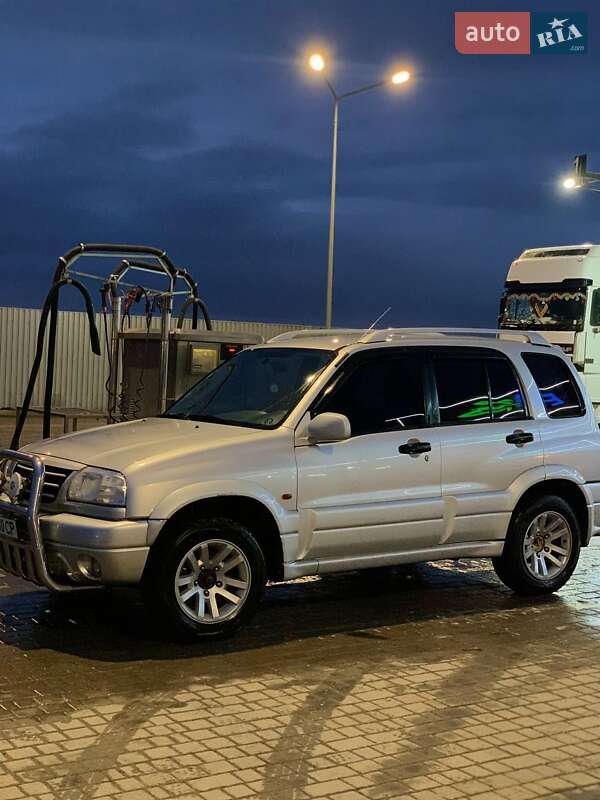 2004 suzuki grand vitara