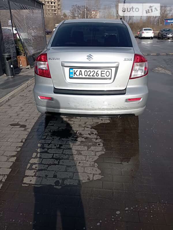 2010 suzuki sx-4