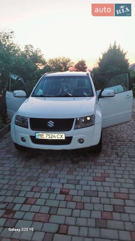 2012 suzuki grand vitara