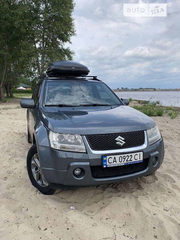 2005 suzuki grand vitara