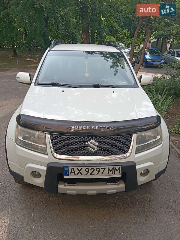 2011 suzuki grand vitara