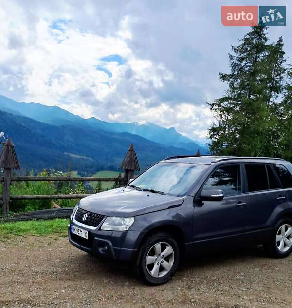 2011 suzuki grand vitara