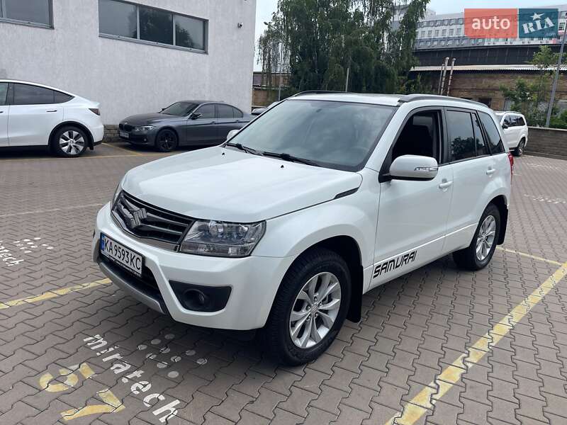 2013 suzuki grand vitara