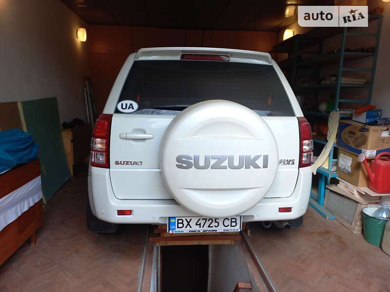 2017 suzuki grand vitara