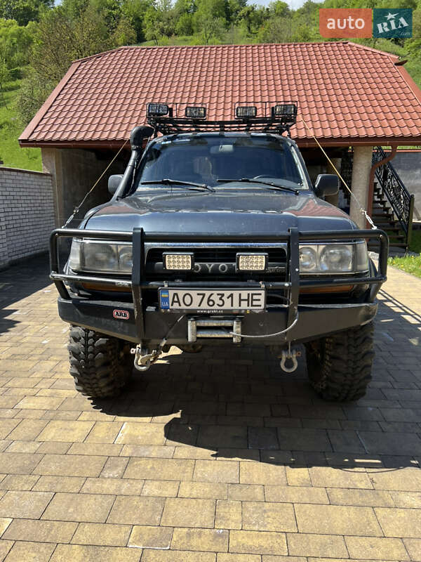 1991 toyota land cruiser hzj105l