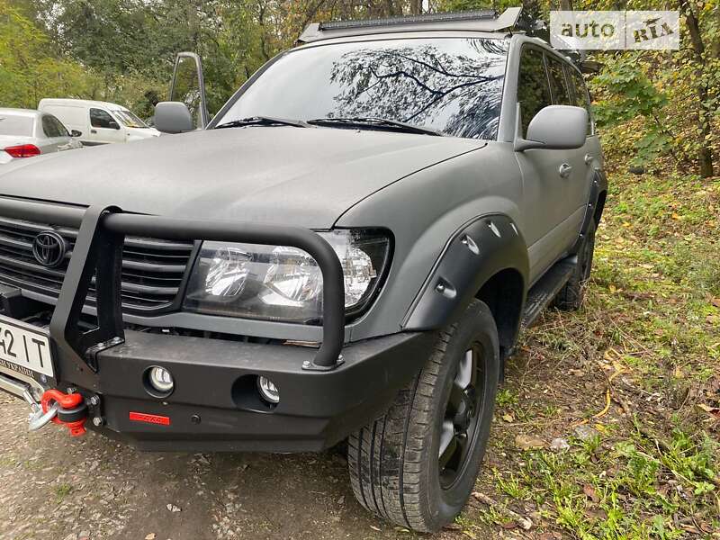 2000 toyota land cruiser