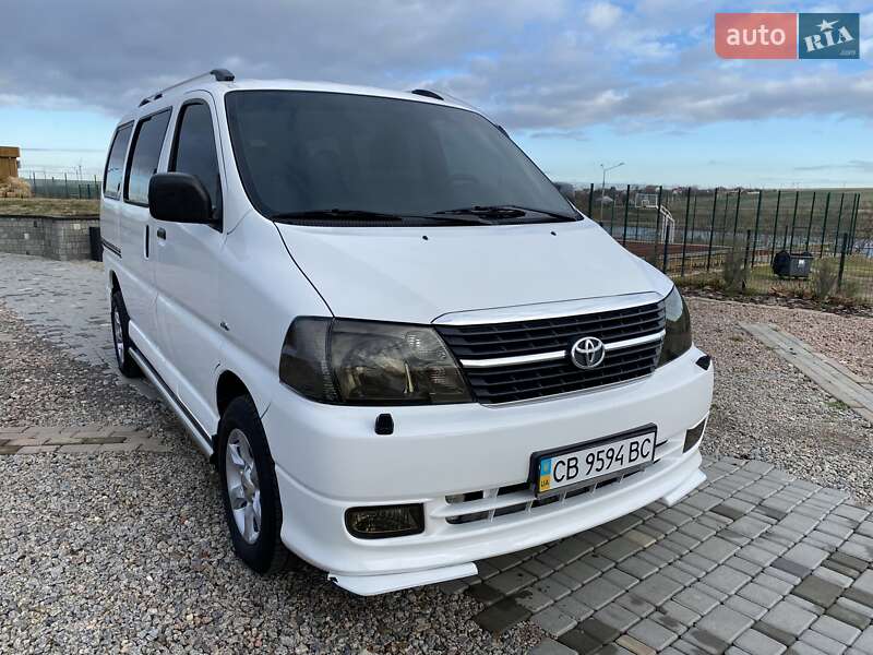 2008 toyota hiace