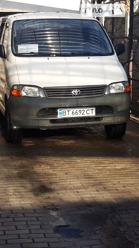 2002 toyota hi ace m-yy50