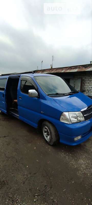 2009 toyota hiace