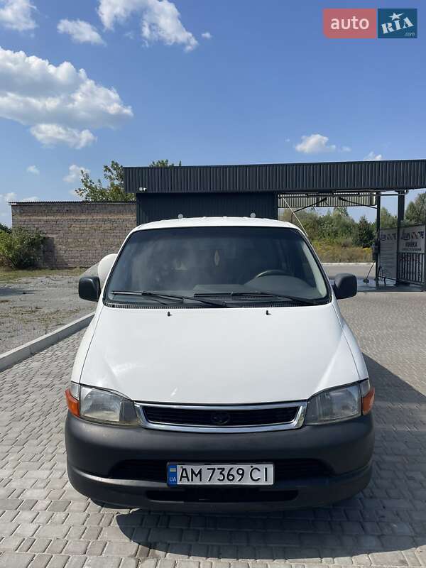 1999 toyota hi ace