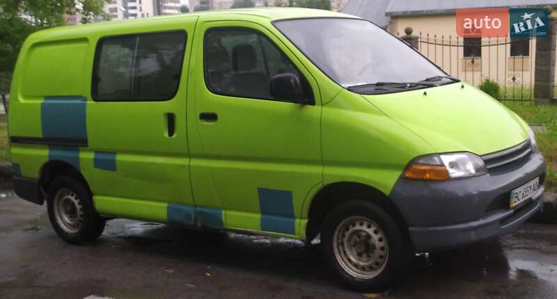 1999 toyota hi ace