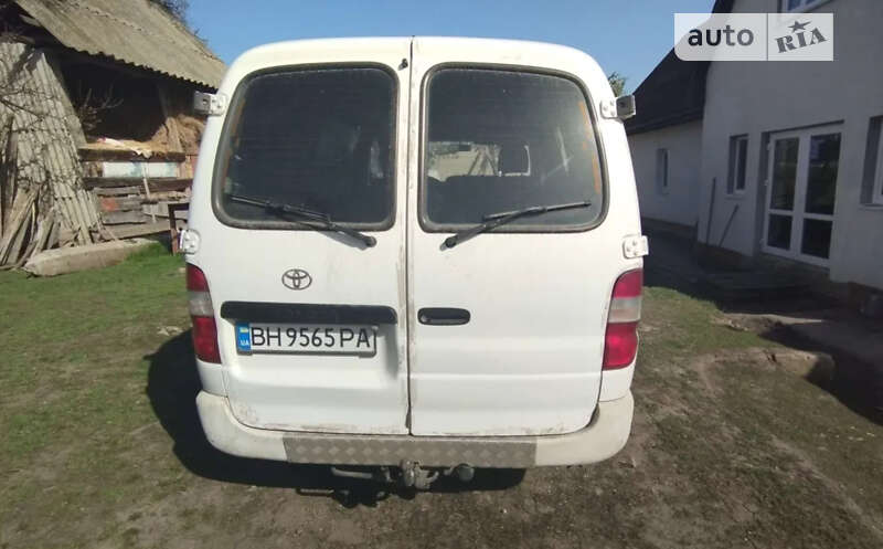 1999 toyota hi ace