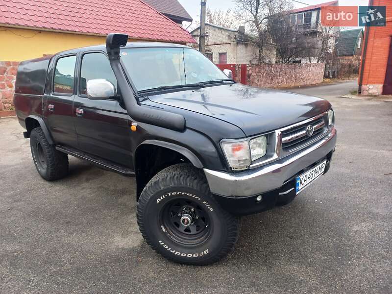 1999 toyota hilux