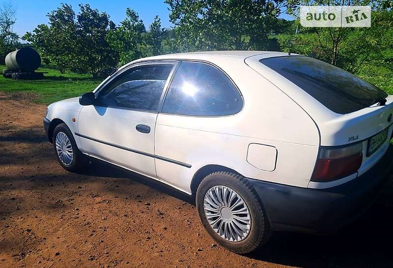1993 toyota corolla