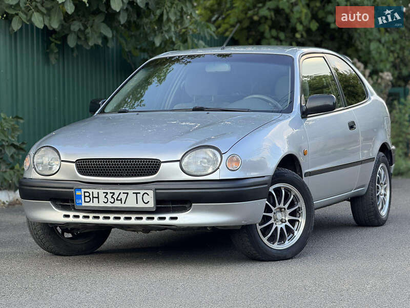 1998 toyota corolla