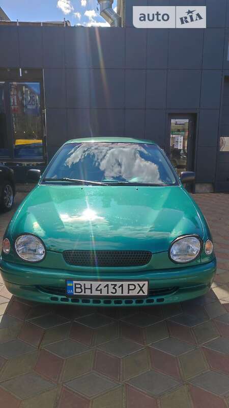 1999 toyota corolla