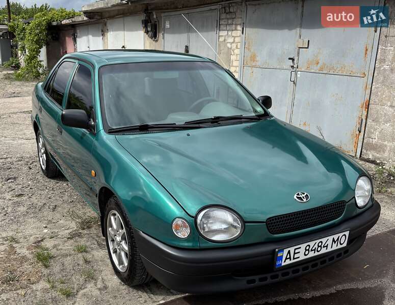1998 toyota corolla