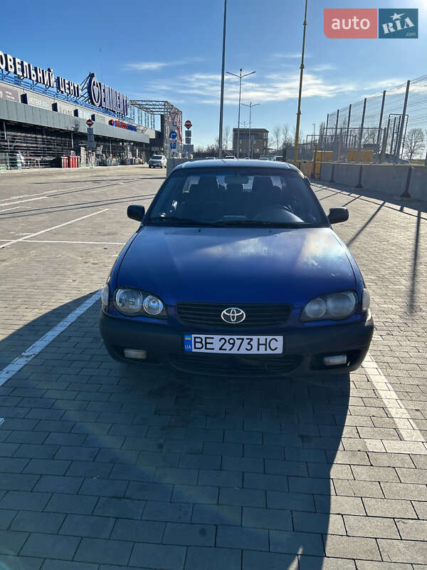 1998 toyota corolla