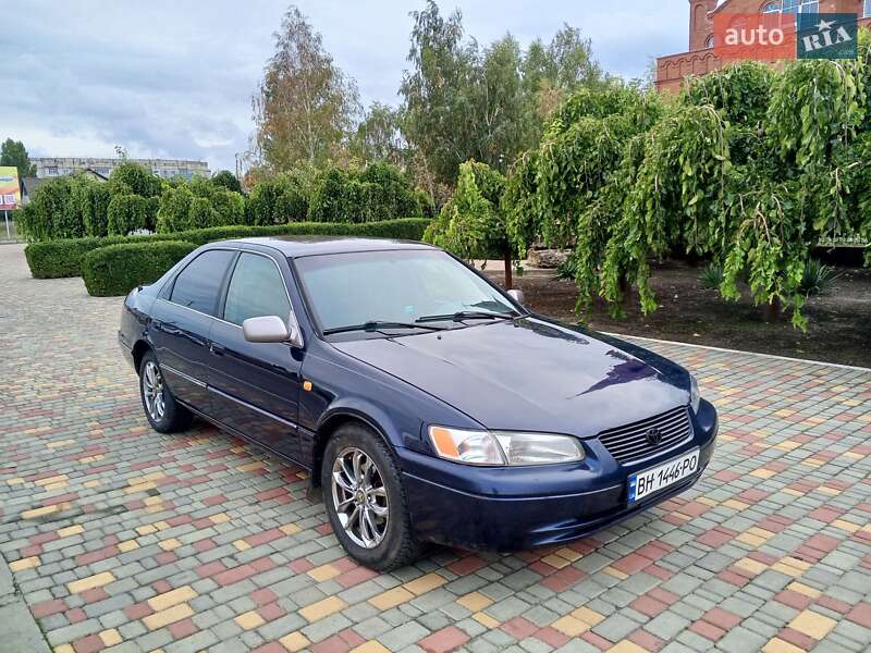 1998 toyota camry