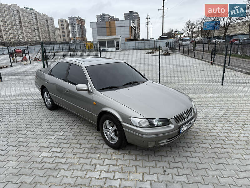 1998 toyota camry